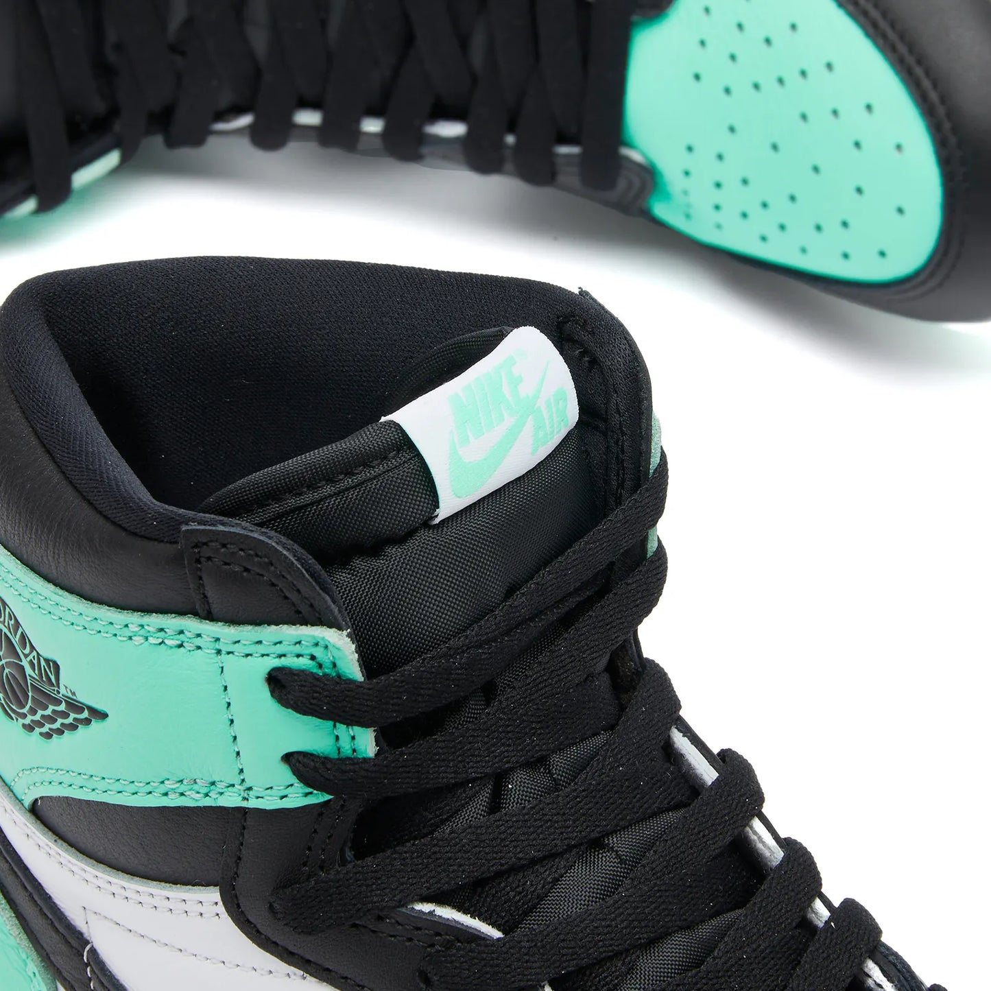 Nike Air Jordan retro hi OG white black green