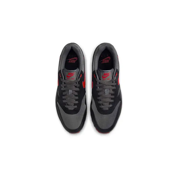 Nike air max 1 black red