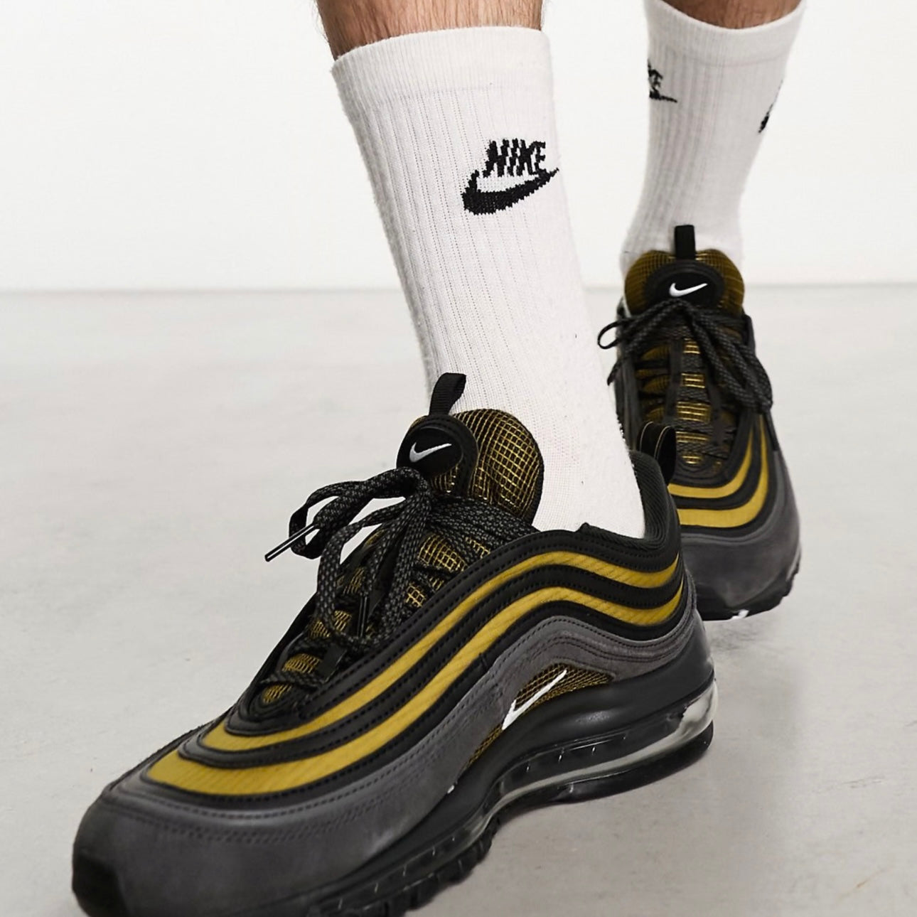 Nike Air max 97 trainers black bronze