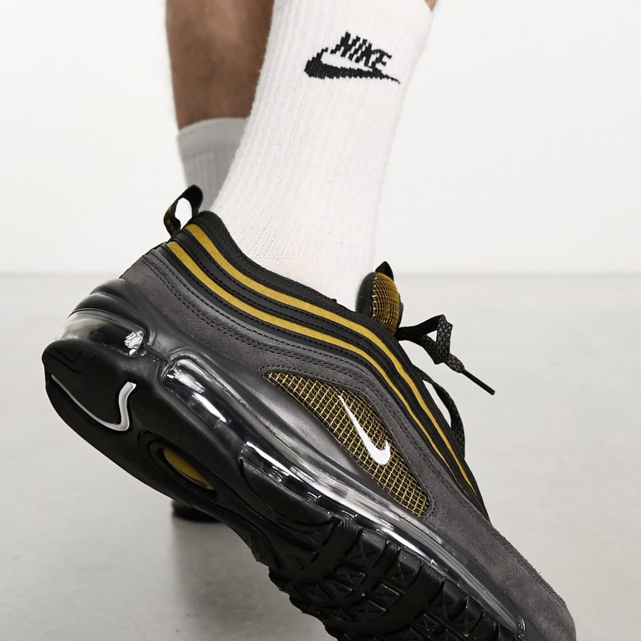 Nike Air max 97 trainers black bronze