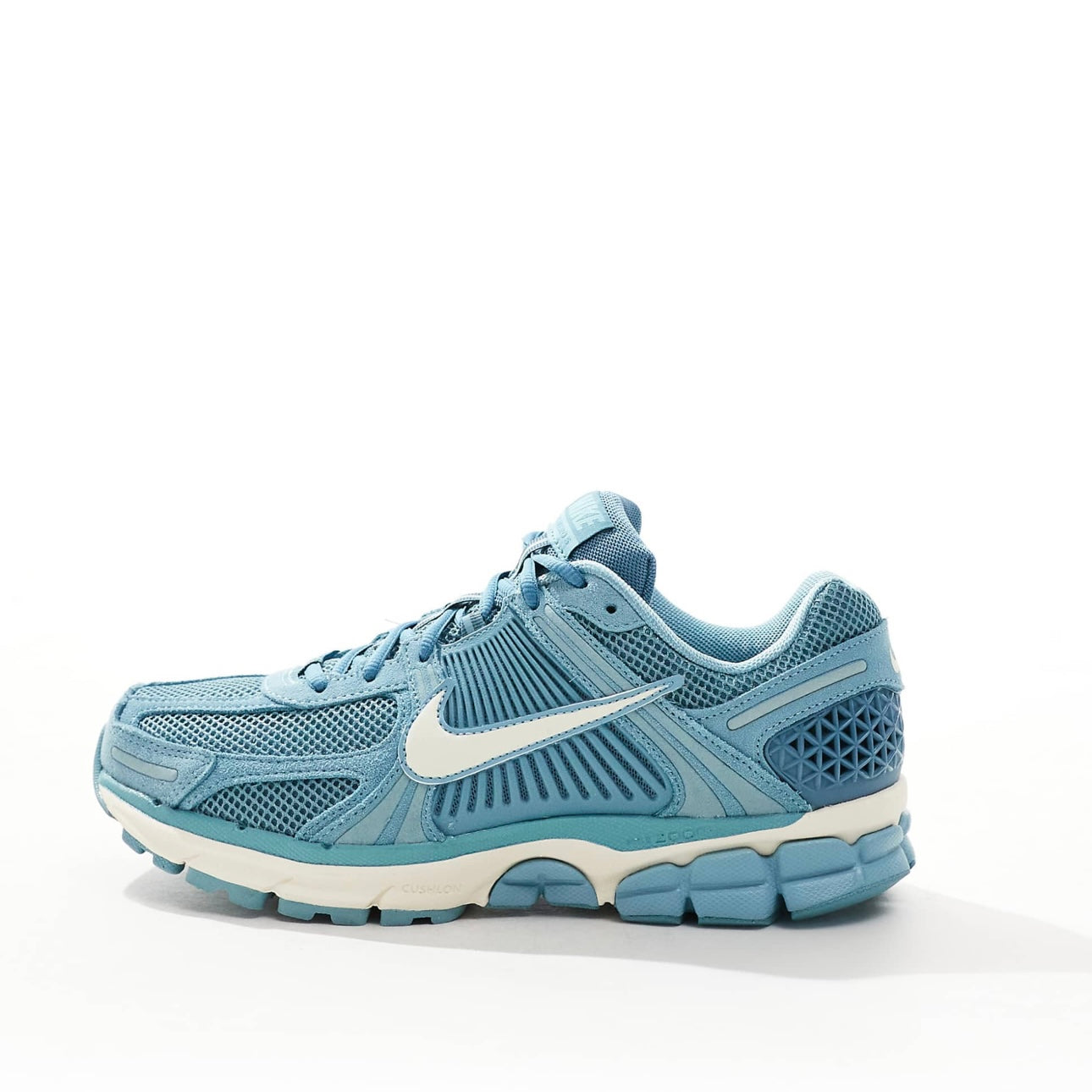 Nike zoom vomero 5 running trainers blue white
