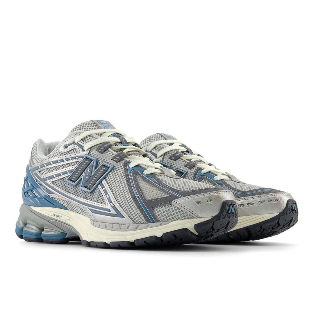 New Balance 1906R trainers silver blue